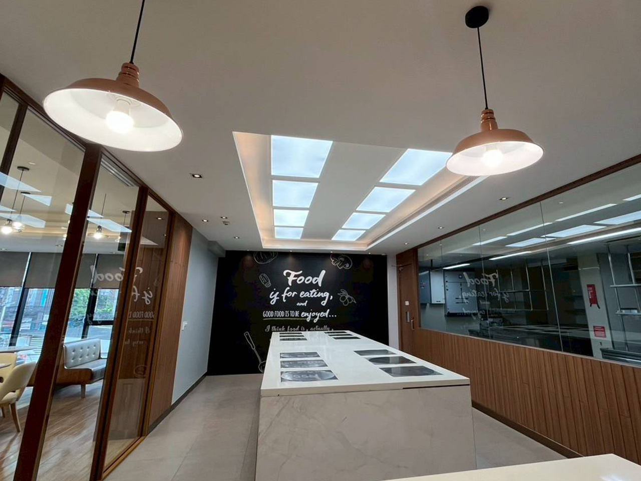 CHEF’S KITCHEN RESTAURANT